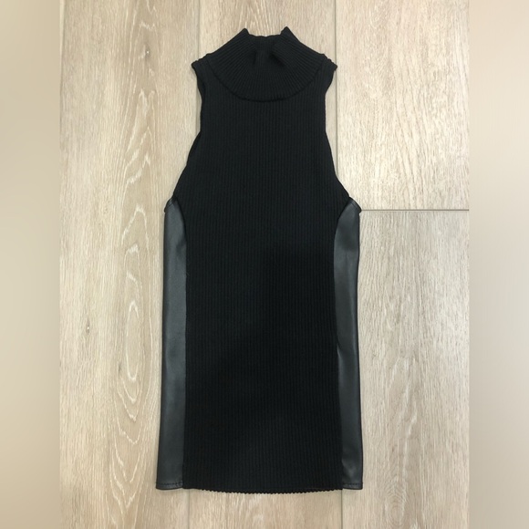 Fitted tank with pleather sides - Picture 1 of 2